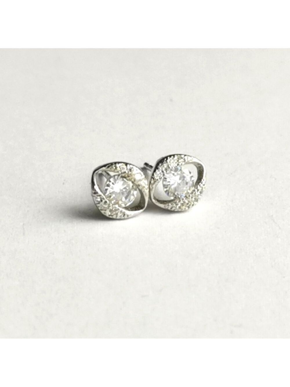 CZ Sterling silver stud earrings 🆕